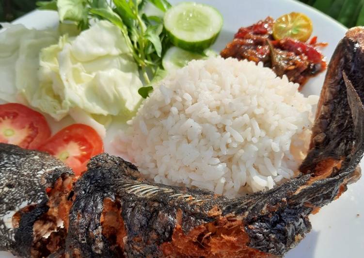 Nasi Pecel Lele